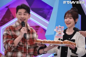 李多慧幫阿Ken慶生！吃蛋糕「互抹奶油」　親密互動全被拍